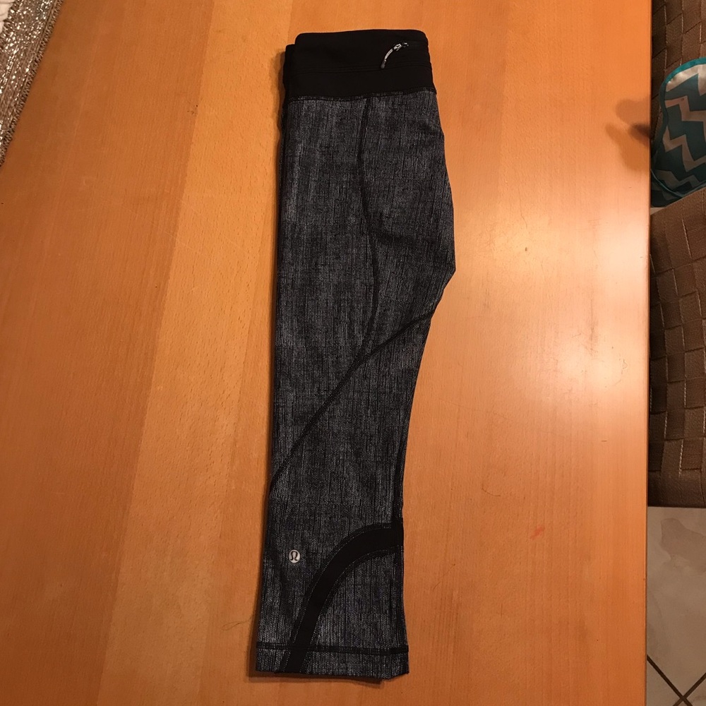Lululemon crops